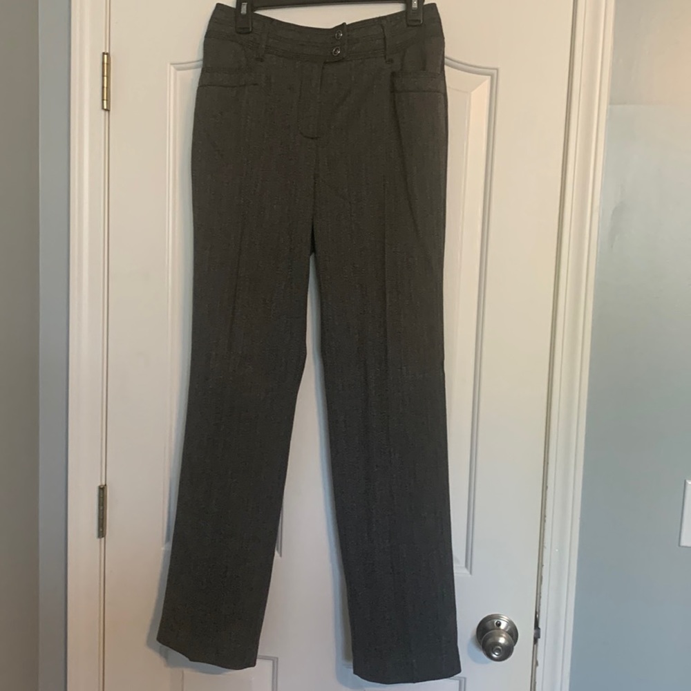 Woman’s dress pants excellent condition